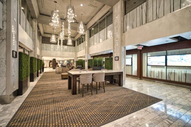 Holiday Inn Toronto Downtown Centre